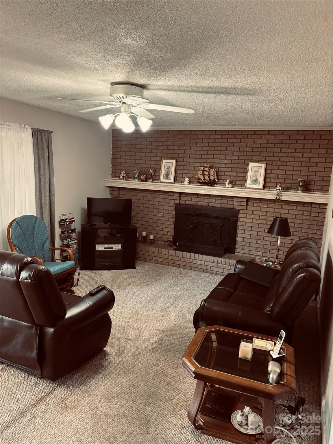 4211 Wolf Pond Road Monroe, NC 28112 - Photo 6 of 36 a living room with furniture