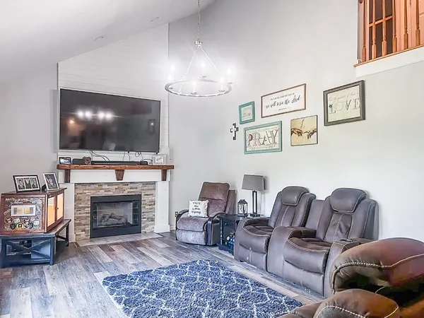 $389,900 | 283 Winding Way, Batesville, IN 47006