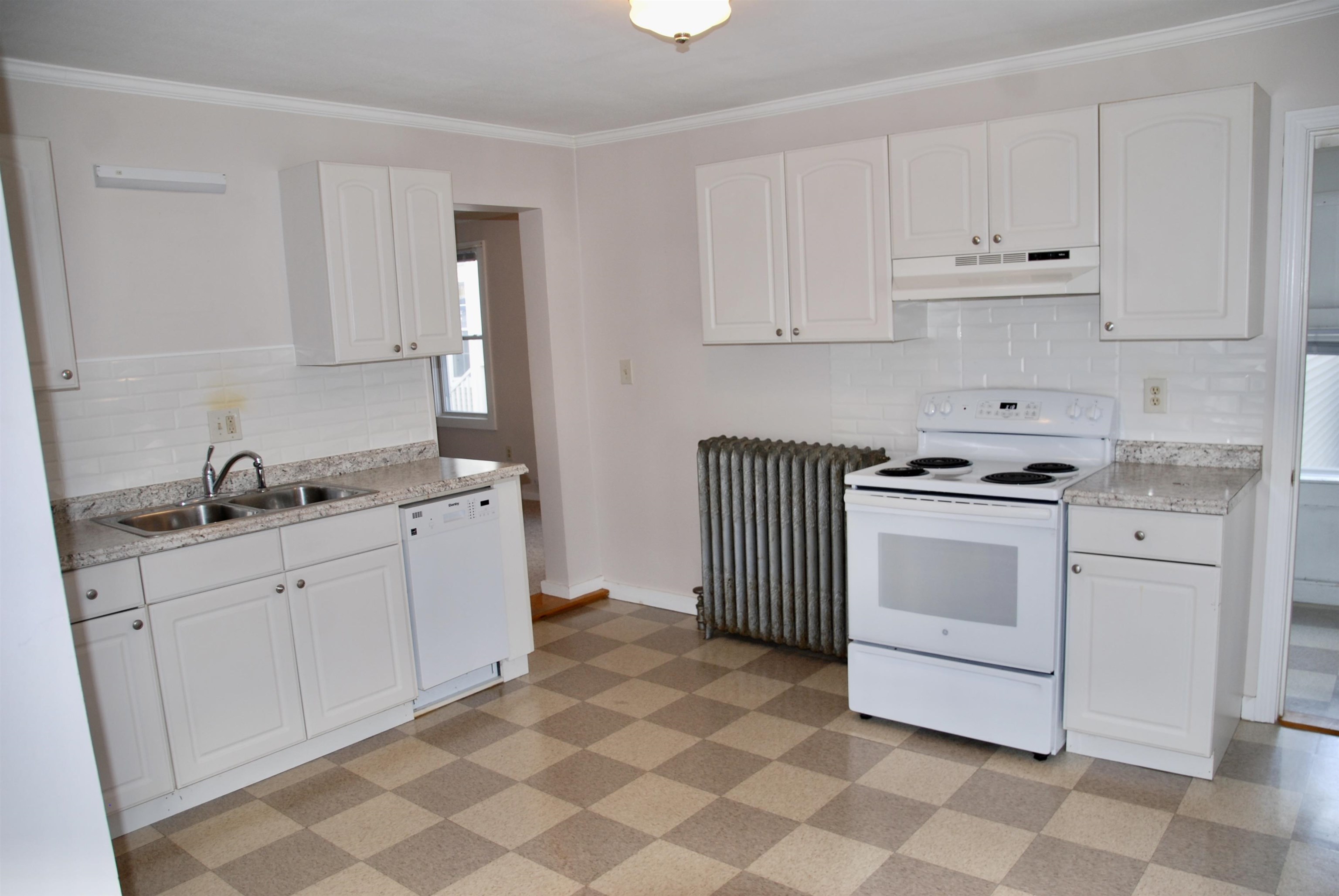 48 Centre Street Concord, NH 03301 - Photo 7 of 19