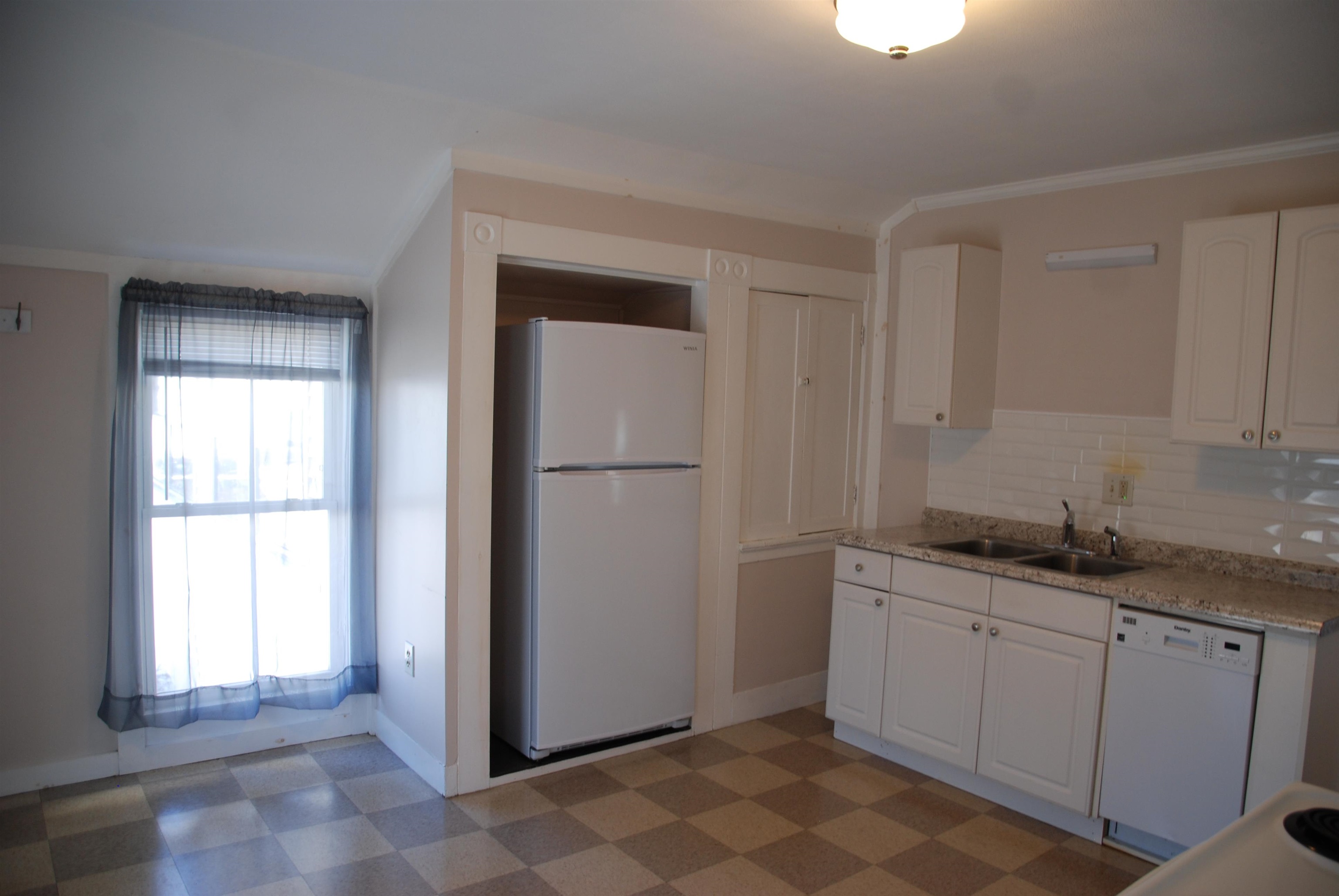 48 Centre Street Concord, NH 03301 - Photo 9 of 19