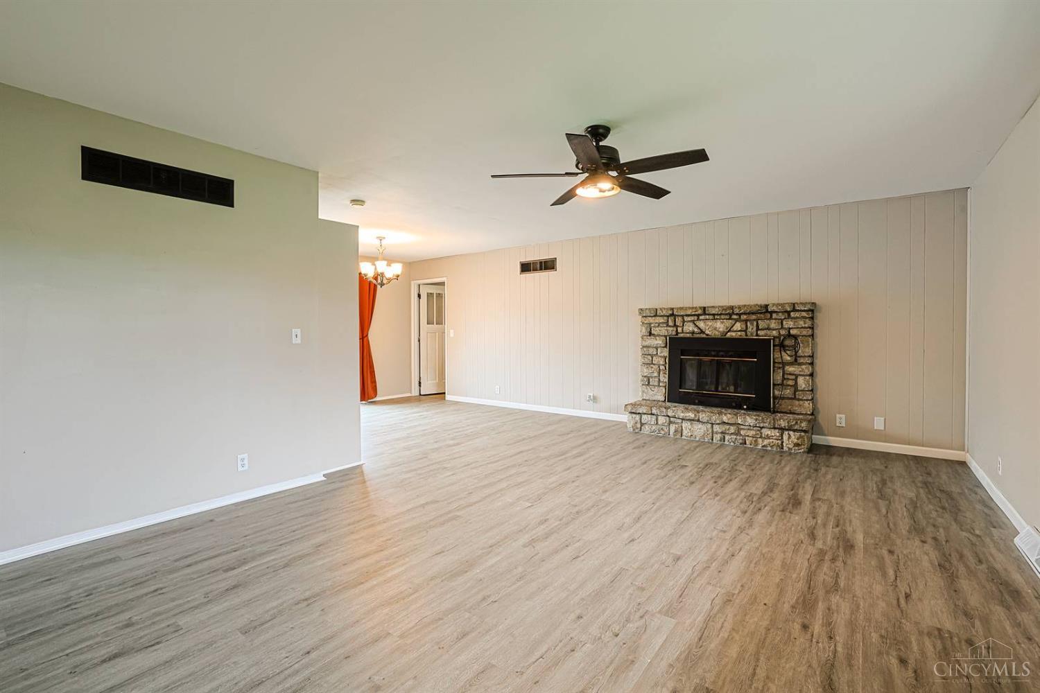 8103 Faller Road Maineville, OH 45039 - Photo 5 of 42