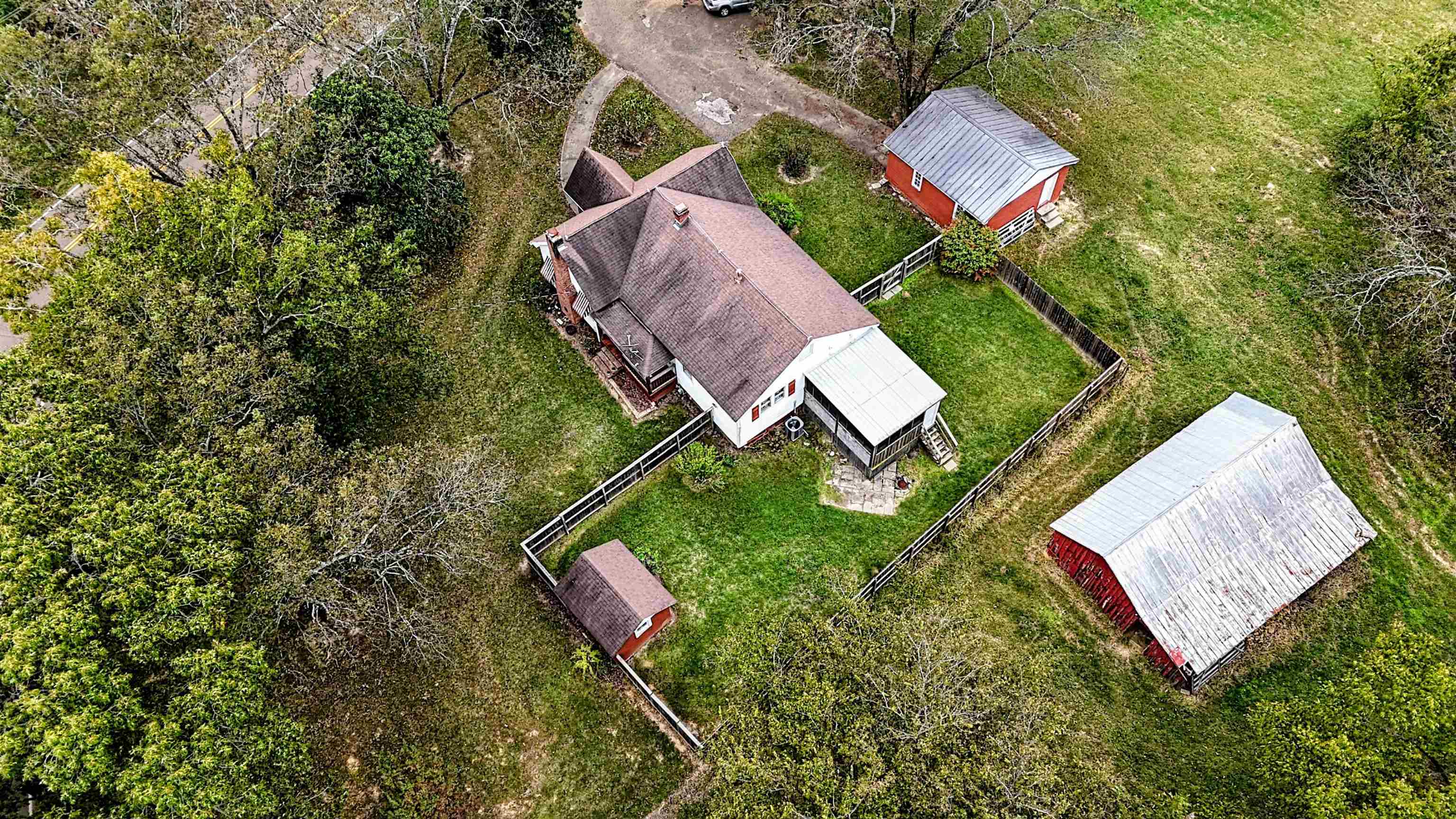 450 Fletcher Road Collierville, TN 38017 - Photo 3 of 25 an aerial view of a house