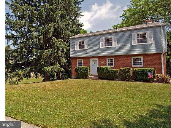 8446 Chippewa Road Philadelphia, PA 19128 - Photo 1 of 25