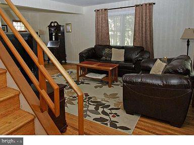 8446 Chippewa Road Philadelphia, PA 19128 - Photo 5 of 25