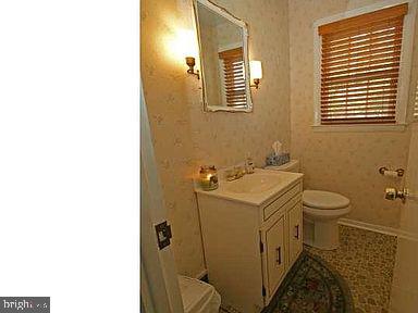 8446 Chippewa Road Philadelphia, PA 19128 - Photo 6 of 25