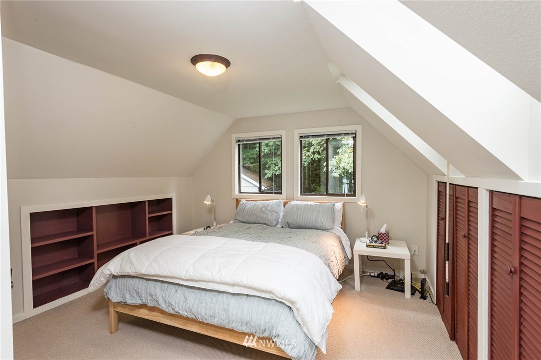 26905 Hake Road Southwest Vashon, WA 98070 - Photo 14 of 24 Gallery Image 14