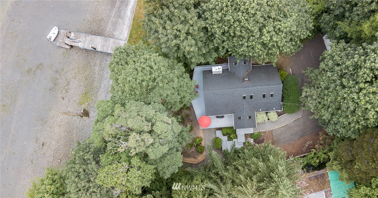26905 Hake Road Southwest Vashon, WA 98070 - Photo 22 of 24 Gallery Image 22