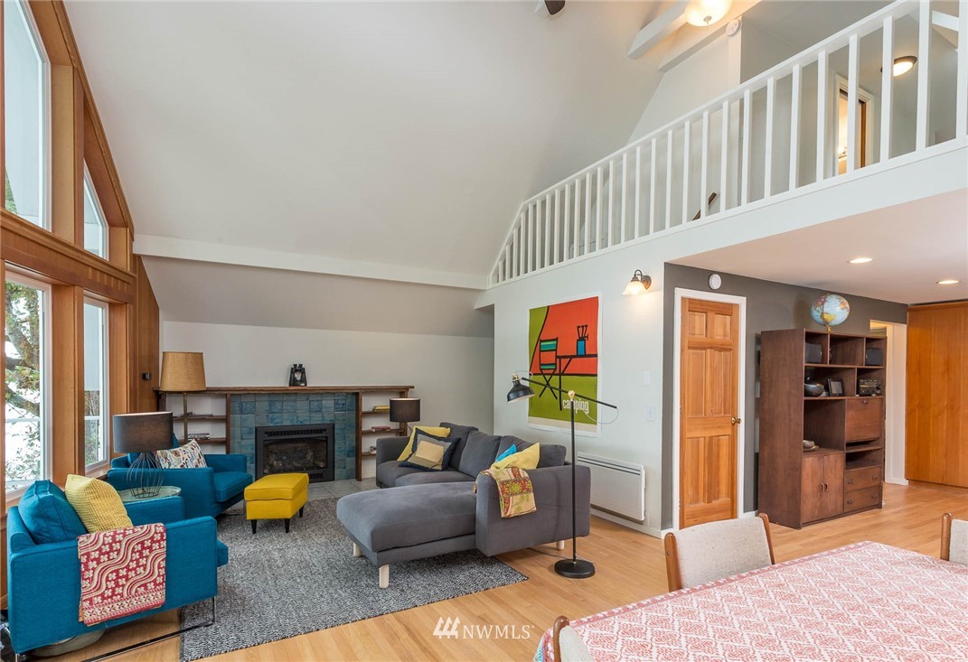 26905 Hake Road Southwest Vashon, WA 98070 - Photo 7 of 24 Gallery Image 7