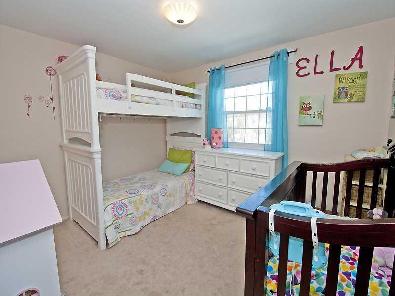 111 Cherrytree Road Carnegie, PA 15106 - Photo 10 of 14 Bedroom.