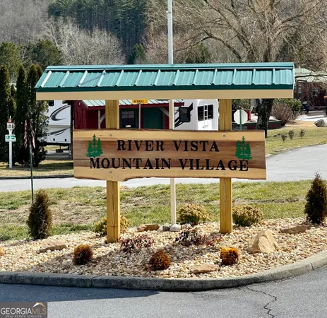 $95,000 | 608 River Vista Drive, Dillard, GA 30537