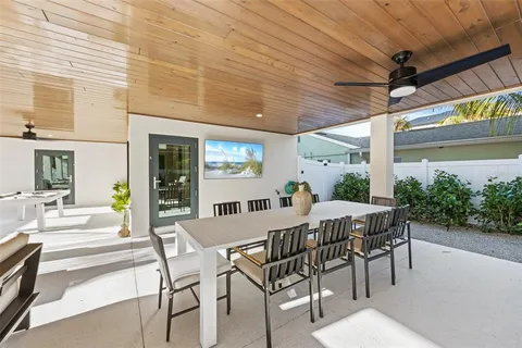 $4,475,000 | 150 Grant Drive, Sarasota, FL 34236