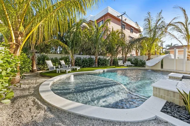 $4,475,000 | 150 Grant Drive, Sarasota, FL 34236