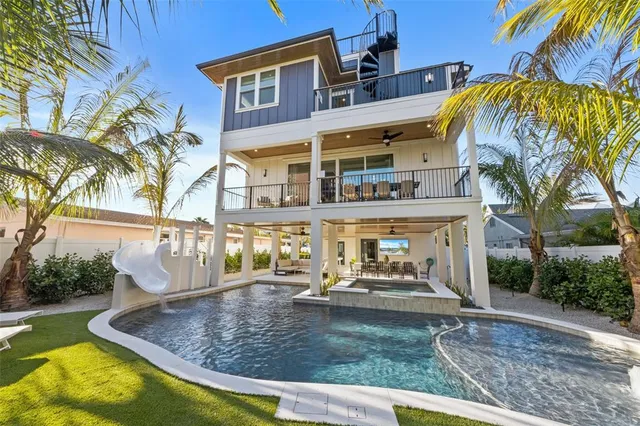 $4,475,000 | 150 Grant Drive, Sarasota, FL 34236