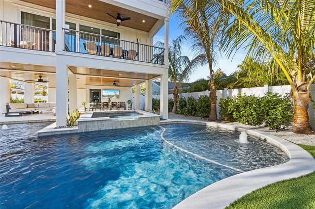 $4,475,000 | 150 Grant Drive, Sarasota, FL 34236