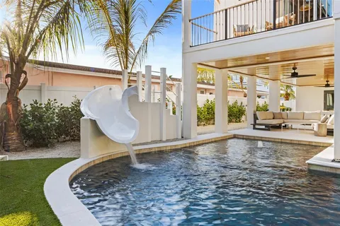 $4,475,000 | 150 Grant Drive, Sarasota, FL 34236