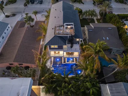 $4,475,000 | 150 Grant Drive, Sarasota, FL 34236