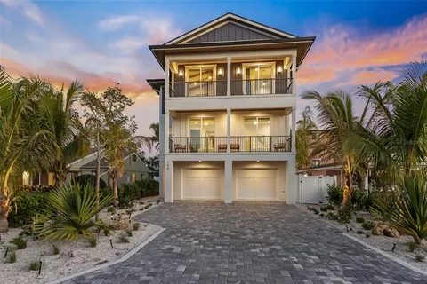 $4,475,000 | 150 Grant Drive, Sarasota, FL 34236