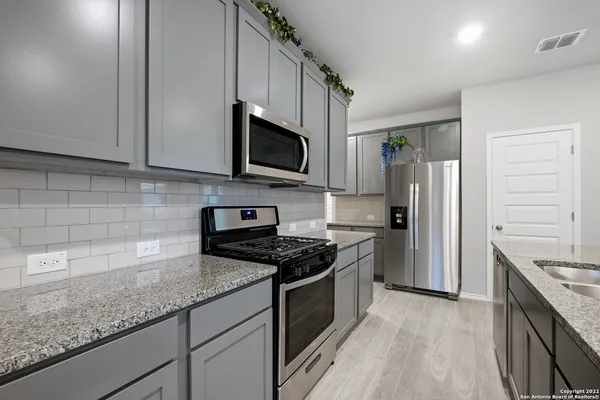 $2,450 | 259 Kinsley Way, New Braunfels, TX 78130