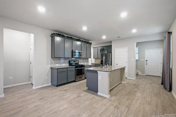 $2,450 | 259 Kinsley Way, New Braunfels, TX 78130