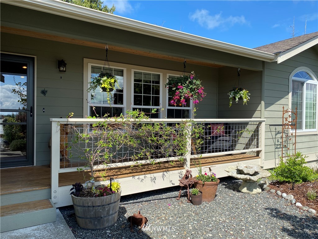 8195 Comox Road Blaine, WA 98230 - Photo 4 of 40 Gallery Image 4