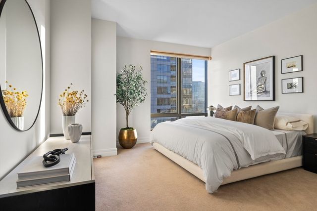 $1,570,000 | 1 Avery Street, Unit 19C, Boston, MA 02111