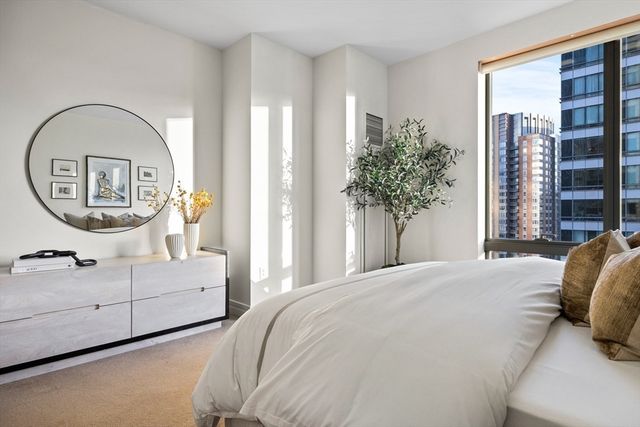 $1,570,000 | 1 Avery Street, Unit 19C, Boston, MA 02111