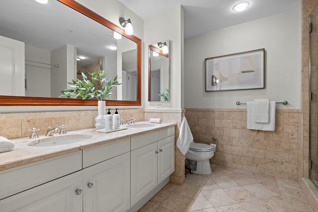 $1,570,000 | 1 Avery Street, Unit 19C, Boston, MA 02111