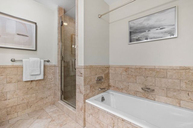 $1,570,000 | 1 Avery Street, Unit 19C, Boston, MA 02111