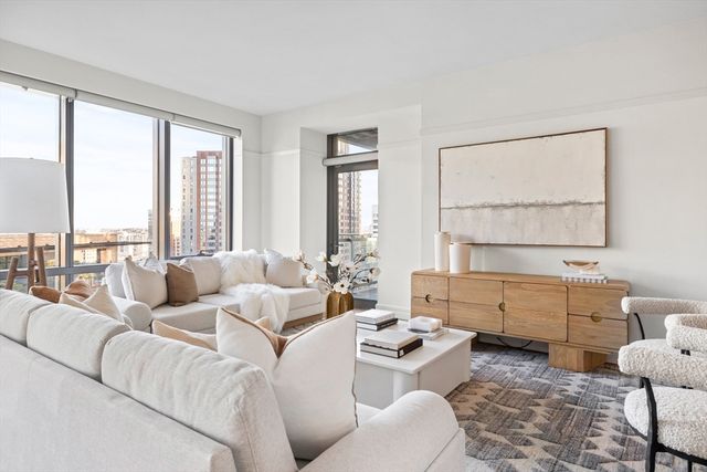 $1,570,000 | 1 Avery Street, Unit 19C, Boston, MA 02111