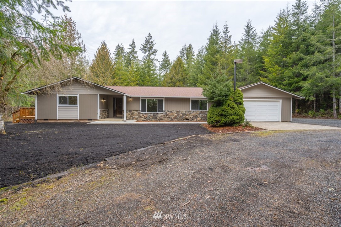 573 Logan Hill Road Chehalis, WA 98532 - Photo 2 of 25