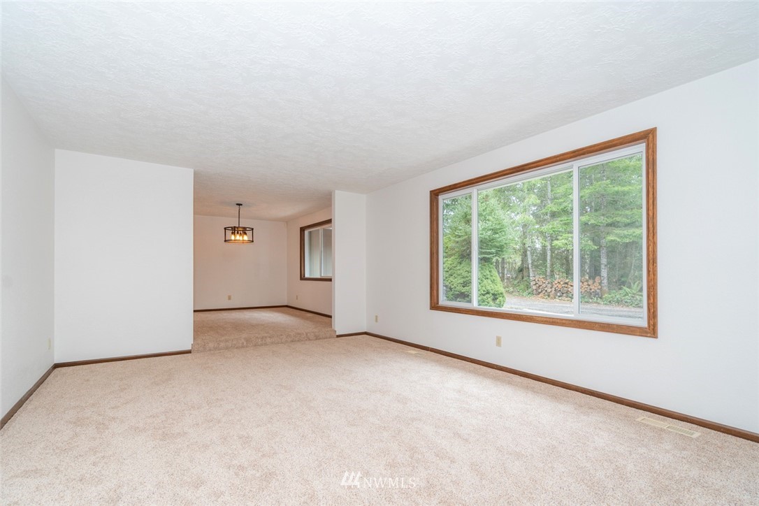 573 Logan Hill Road Chehalis, WA 98532 - Photo 10 of 25