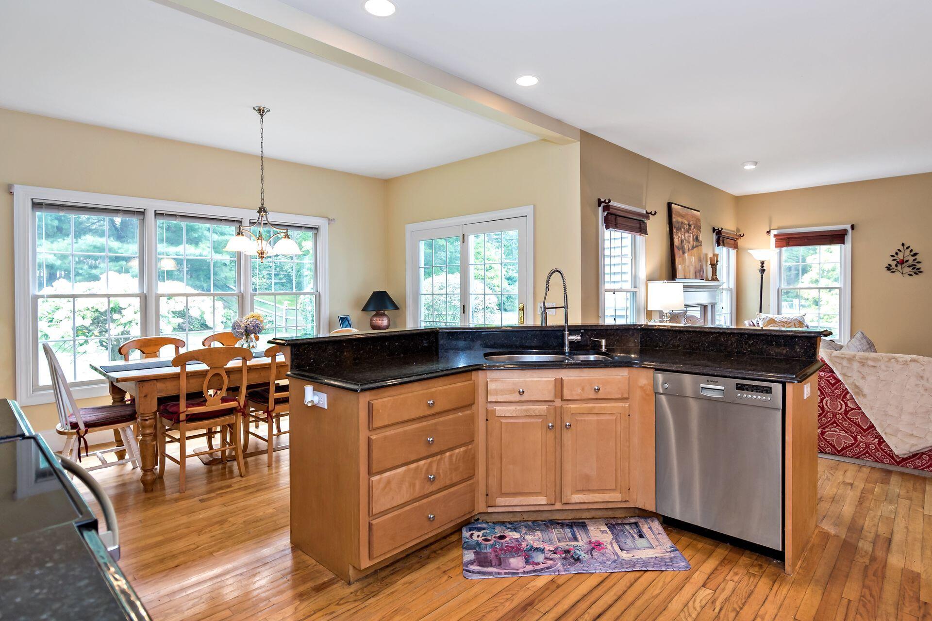 4 Silvermine Ridge Norwalk, CT 06850 - Photo 8 of 29 a kitchen with lots of counter top space