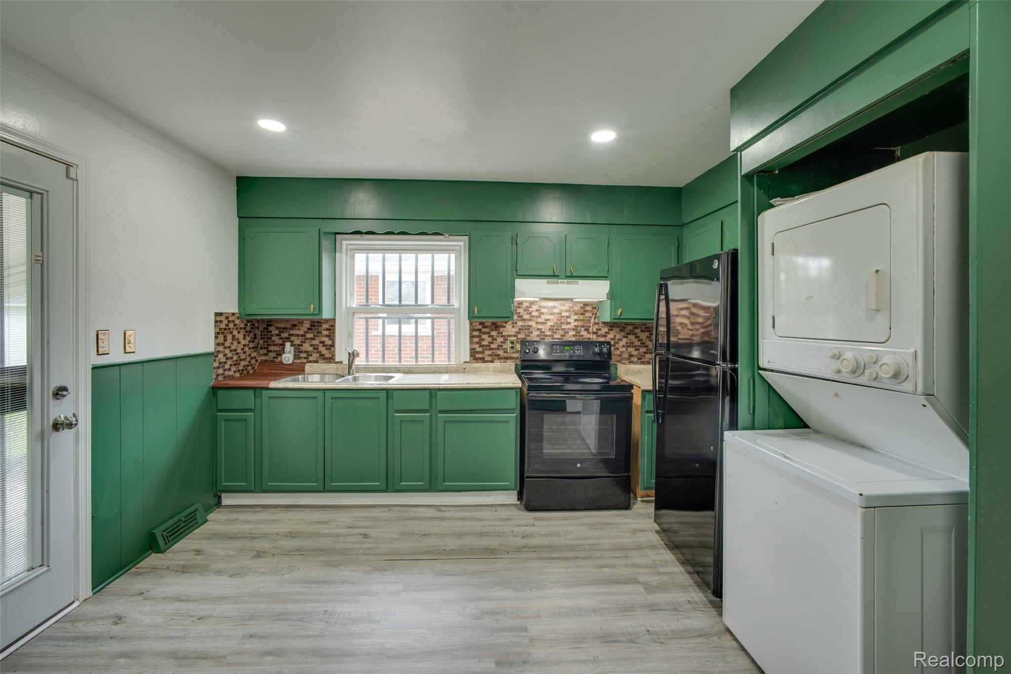 3149 Poplar Avenue Warren, MI 48091 - Photo 8 of 26 8.jpg