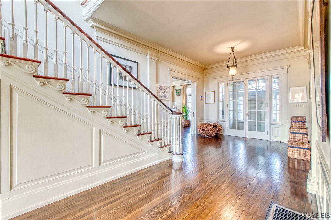 1 Penhurst Park Buffalo, NY 14222 - Photo 3 of 23