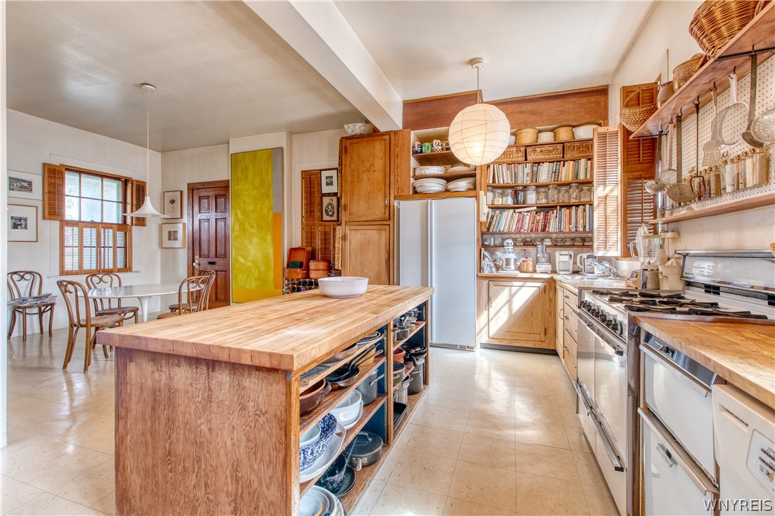 1 Penhurst Park Buffalo, NY 14222 - Photo 10 of 23