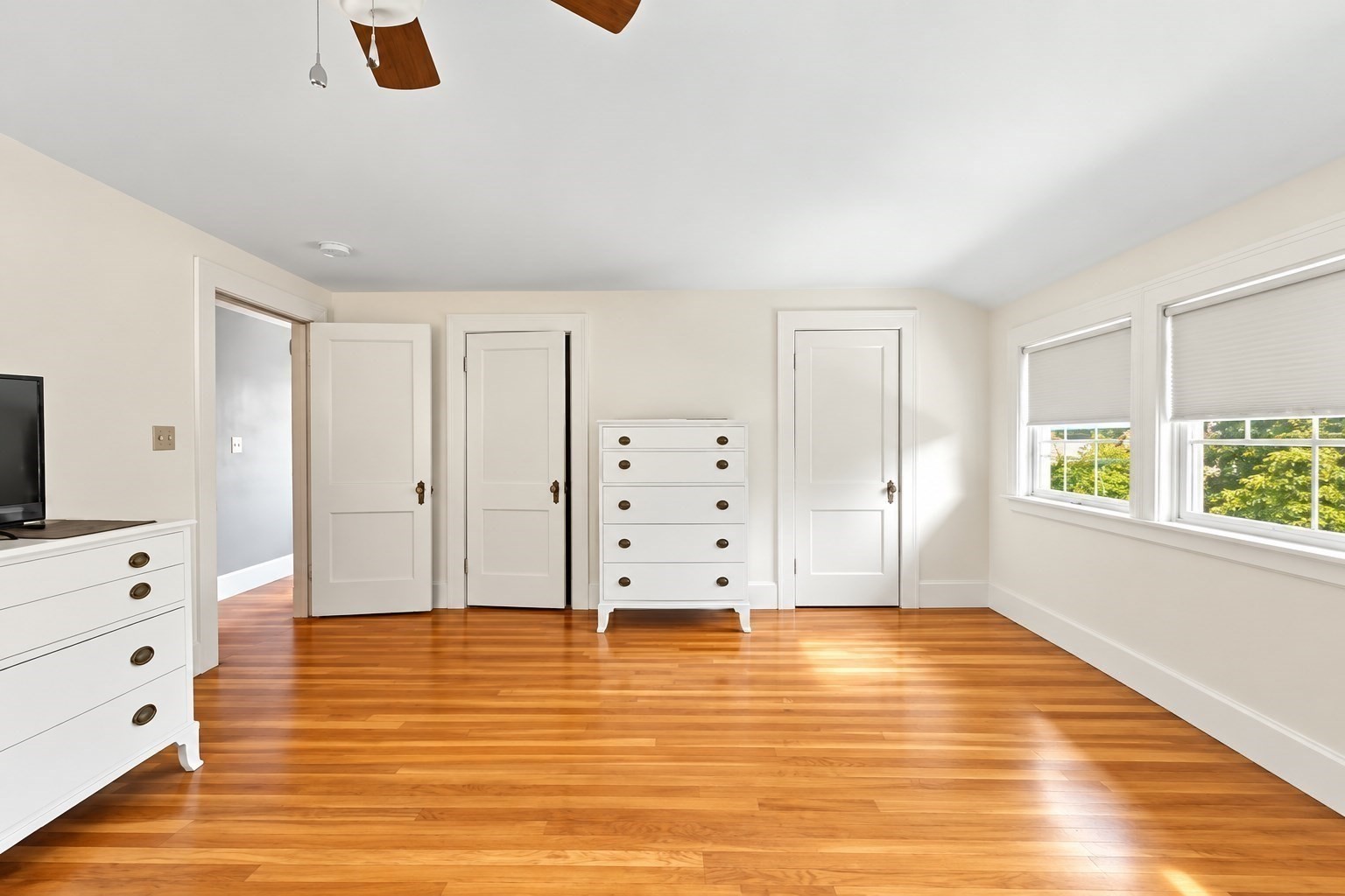 117 Spring Street Hull, MA 02045 - Photo 17 of 36 Gallery Image 17