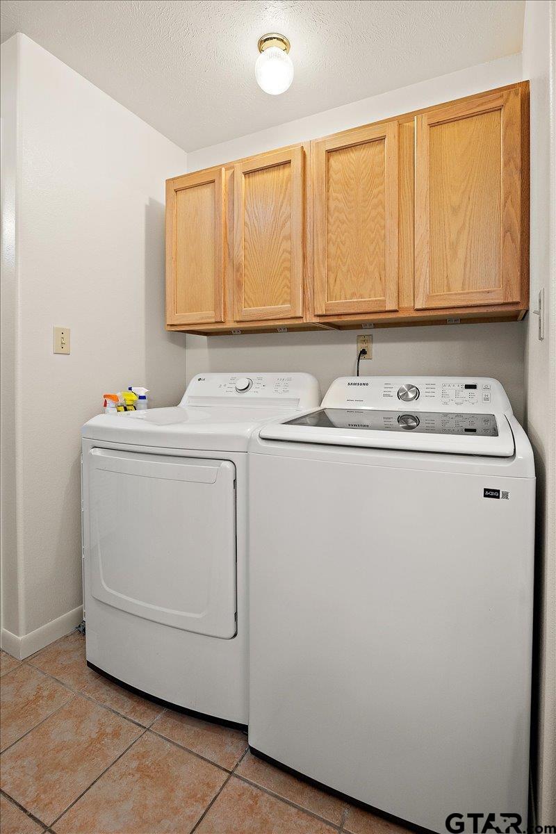 110 Earl Street Rusk, TX 75785 - Photo 19 of 29 a utility room with dryer and washer