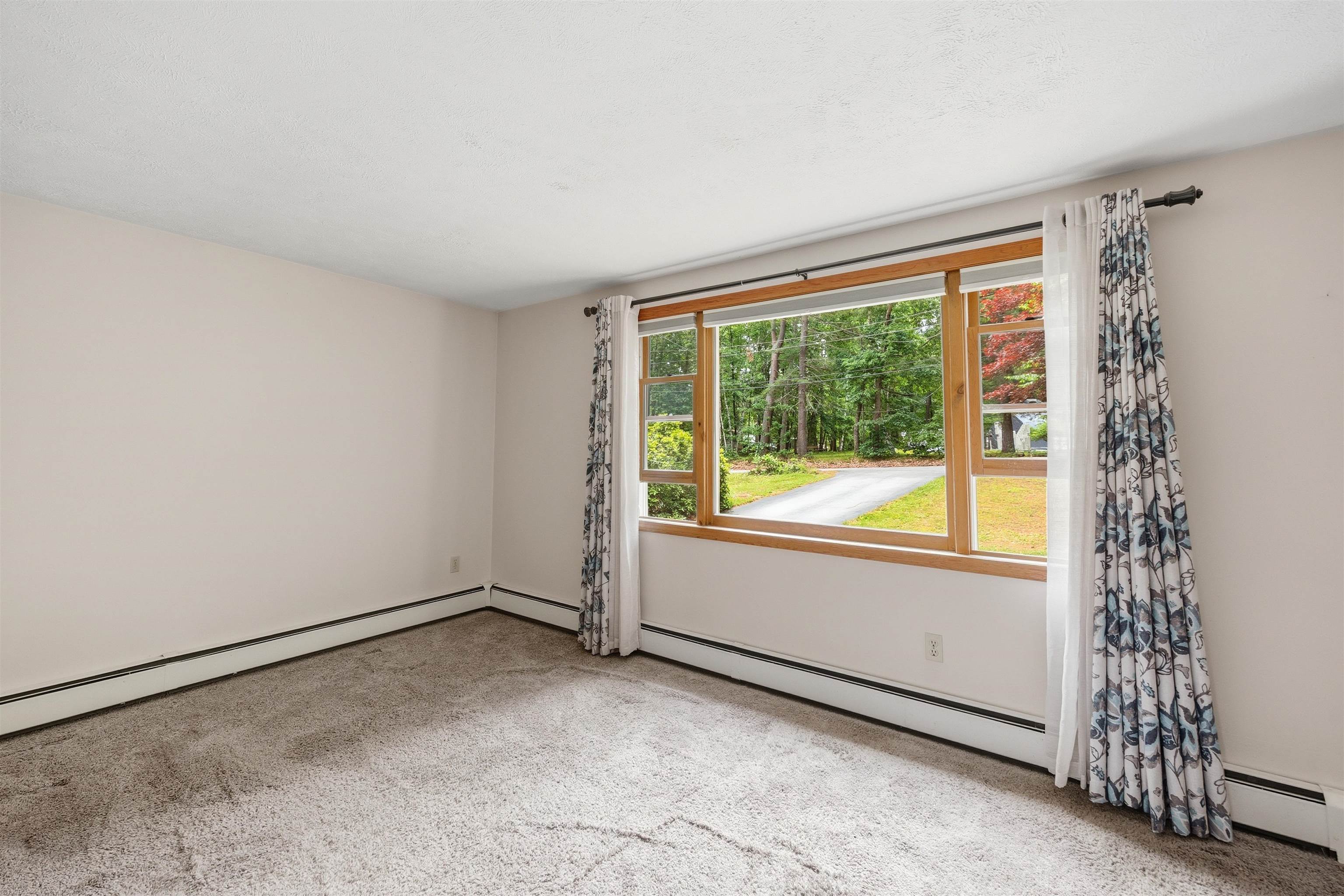 79 Lynchville Park Road Goffstown, NH 03045 - Photo 10 of 42