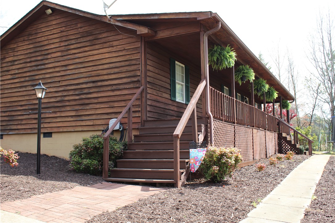 121 Maida Watkins Road Westminster, SC 29693 - Photo 2 of 40 Gallery Image 2