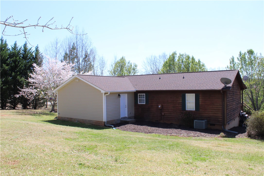 121 Maida Watkins Road Westminster, SC 29693 - Photo 9 of 40 Gallery Image 9