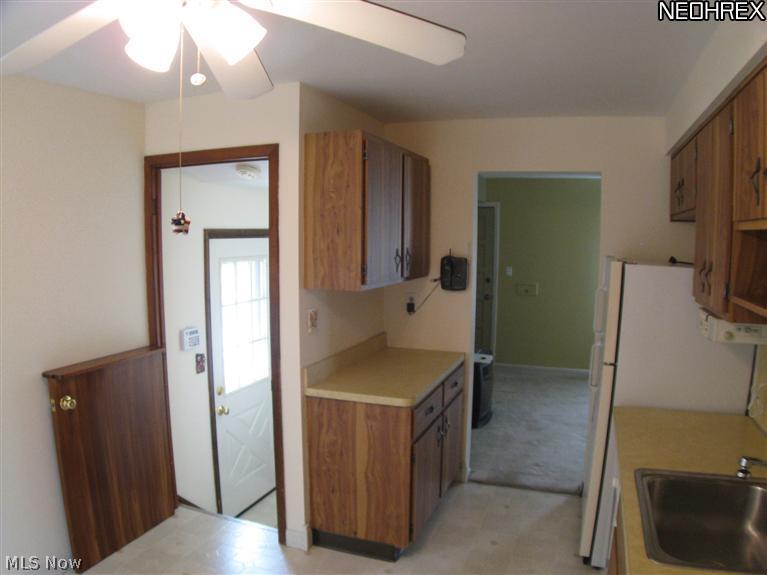 15604 Greendale Road Maple Heights, OH 44137 - Photo 10 of 14 Gallery Image 10
