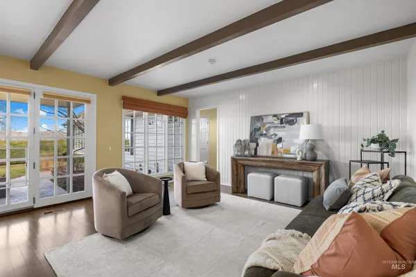 $1,100,000 | 4225 North Cole Lane, Boise, ID 83704