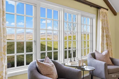 $1,100,000 | 4225 North Cole Lane, Boise, ID 83704