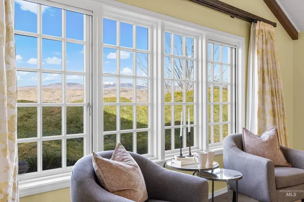 $1,100,000 | 4225 North Cole Lane, Boise, ID 83704