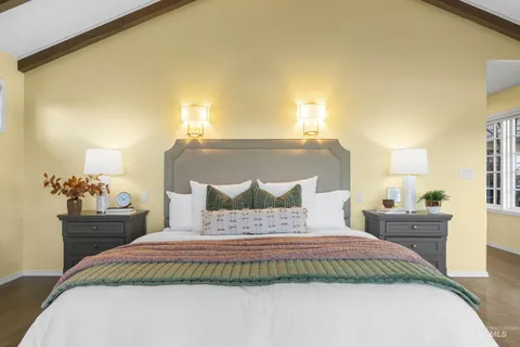 $1,100,000 | 4225 North Cole Lane, Boise, ID 83704