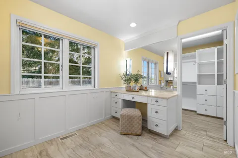 $1,100,000 | 4225 North Cole Lane, Boise, ID 83704