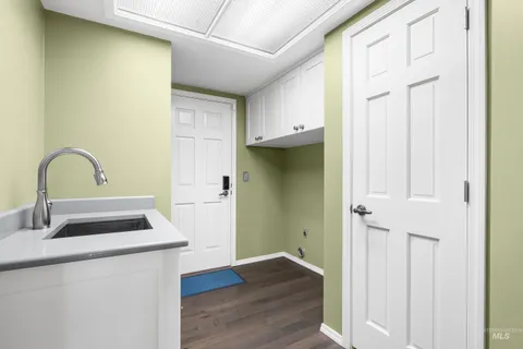 $1,100,000 | 4225 North Cole Lane, Boise, ID 83704