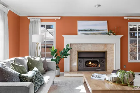 $1,100,000 | 4225 North Cole Lane, Boise, ID 83704