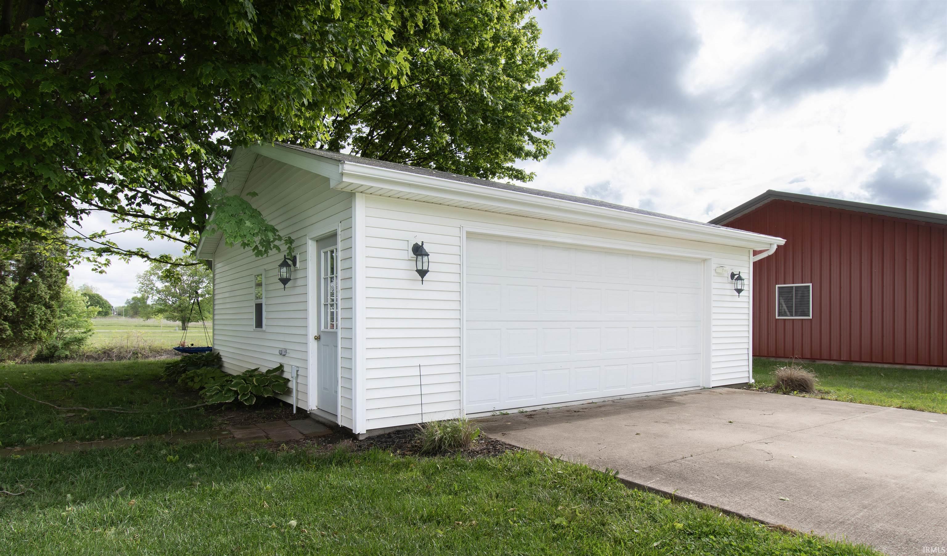 1212 Lima Road Kendallville, IN 46755 - Photo 20 of 34