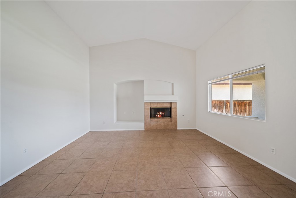 26577 Trumble Road Menifee, CA 92585 - Photo 7 of 42